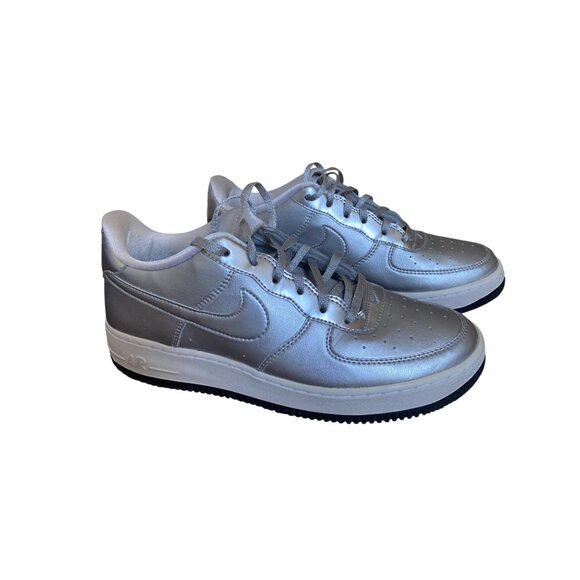 Nike Air Force 1 Metallic Silver Sneakers Size 7 - Picture 1 of 5